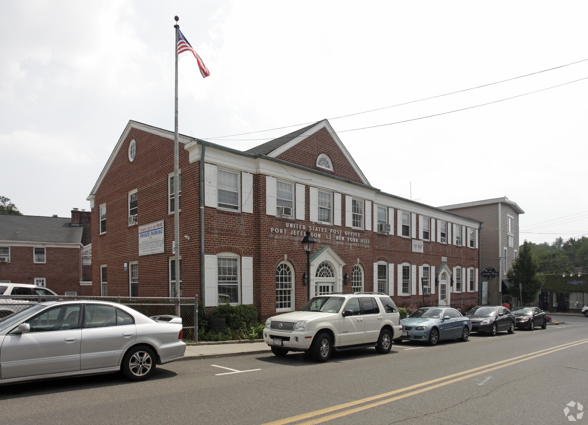 407 E Main St, Port Jefferson, NY for lease Primary Photo- Image 1 of 3