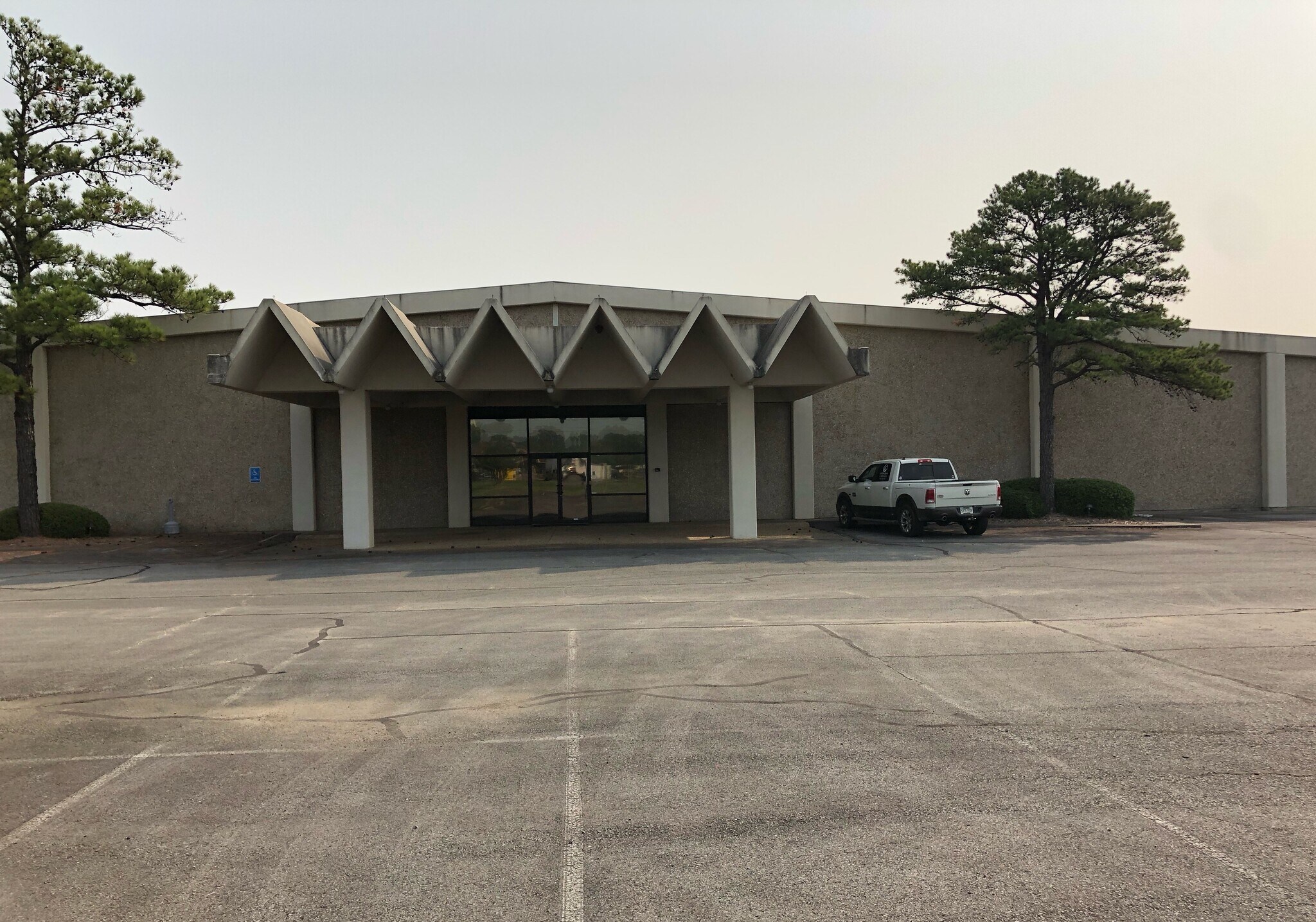 700 Exchange Ave, Conway, AR for sale Building Photo- Image 1 of 1