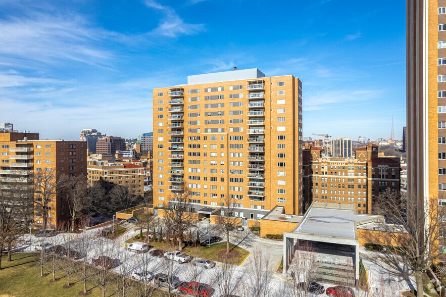 121 W 48th St, Kansas City, MO for lease - Building Photo - Image 2 of 16