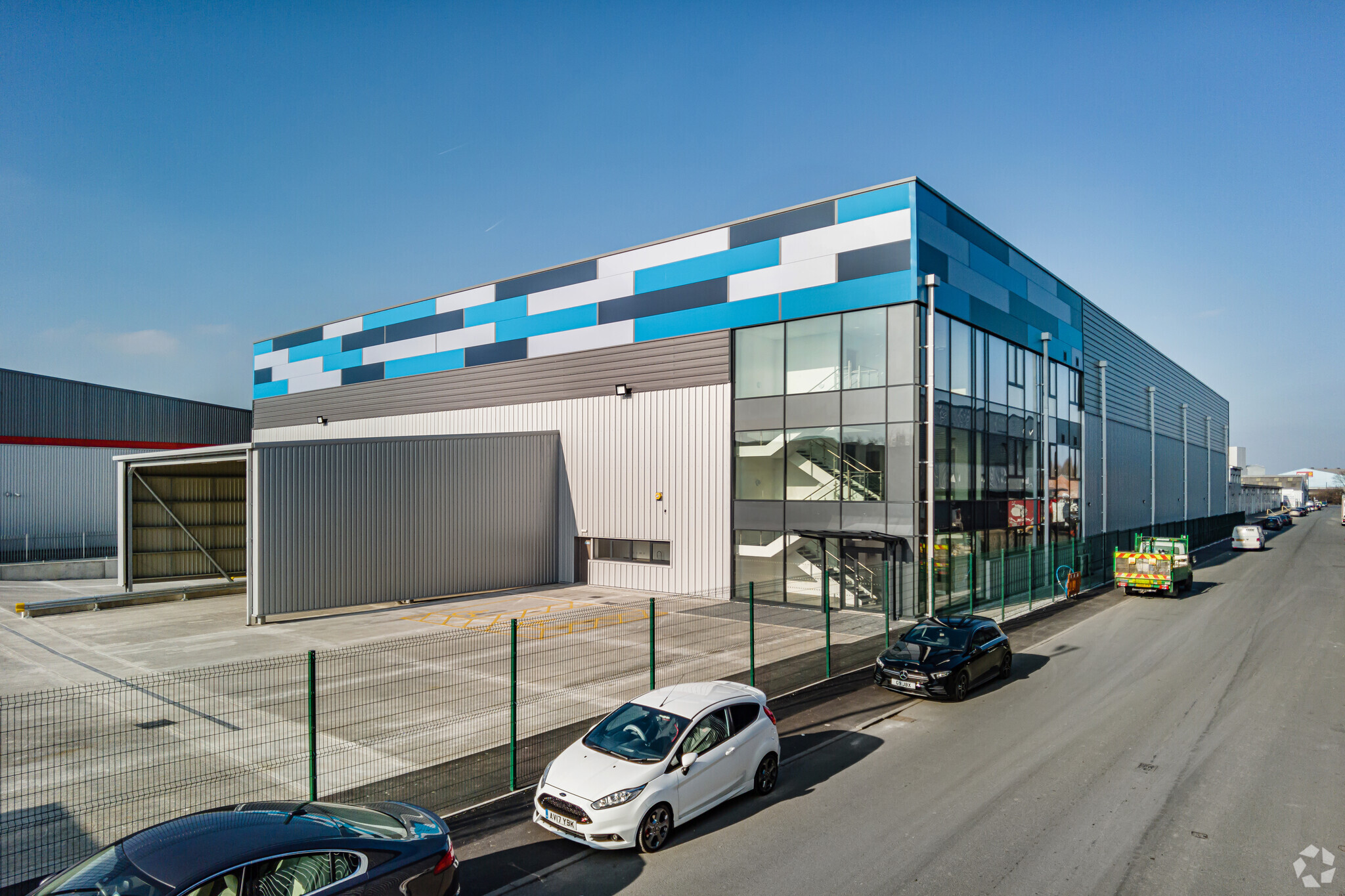 6 Mosley Rd, Manchester for sale Primary Photo- Image 1 of 1