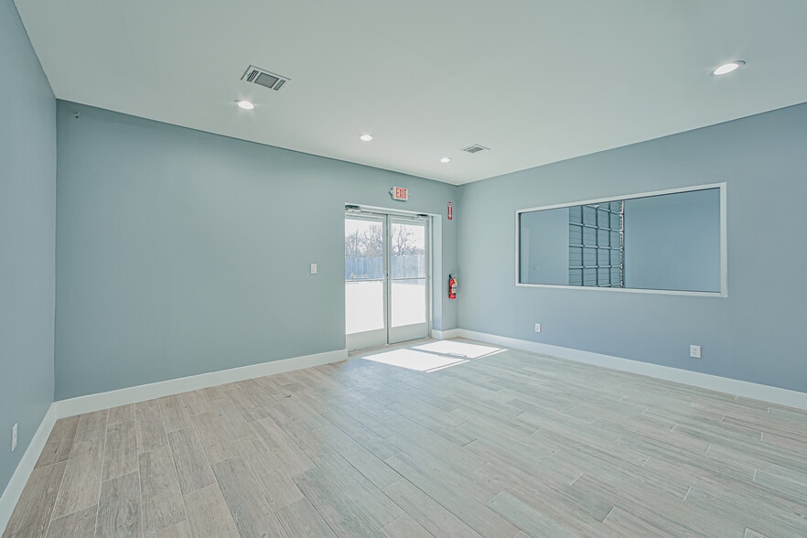 8117 Magnolia St, Houston, TX for lease - Building Photo - Image 3 of 11