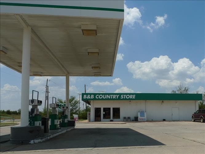 3831 Alameda St, Norman, OK for sale - Primary Photo - Image 2 of 2