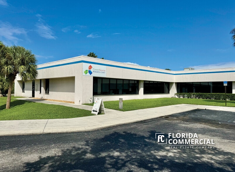 700 SE Central Pky, Stuart, FL for lease - Building Photo - Image 2 of 7