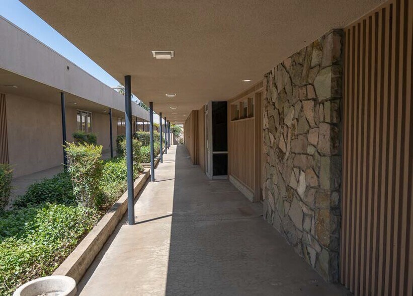 236 Cajon St, Redlands, CA for sale - Building Photo - Image 2 of 4