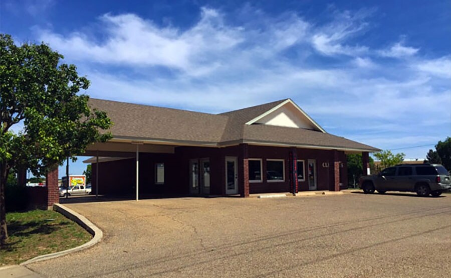 429 Frankford Ave, Lubbock, TX for lease - Building Photo - Image 2 of 11