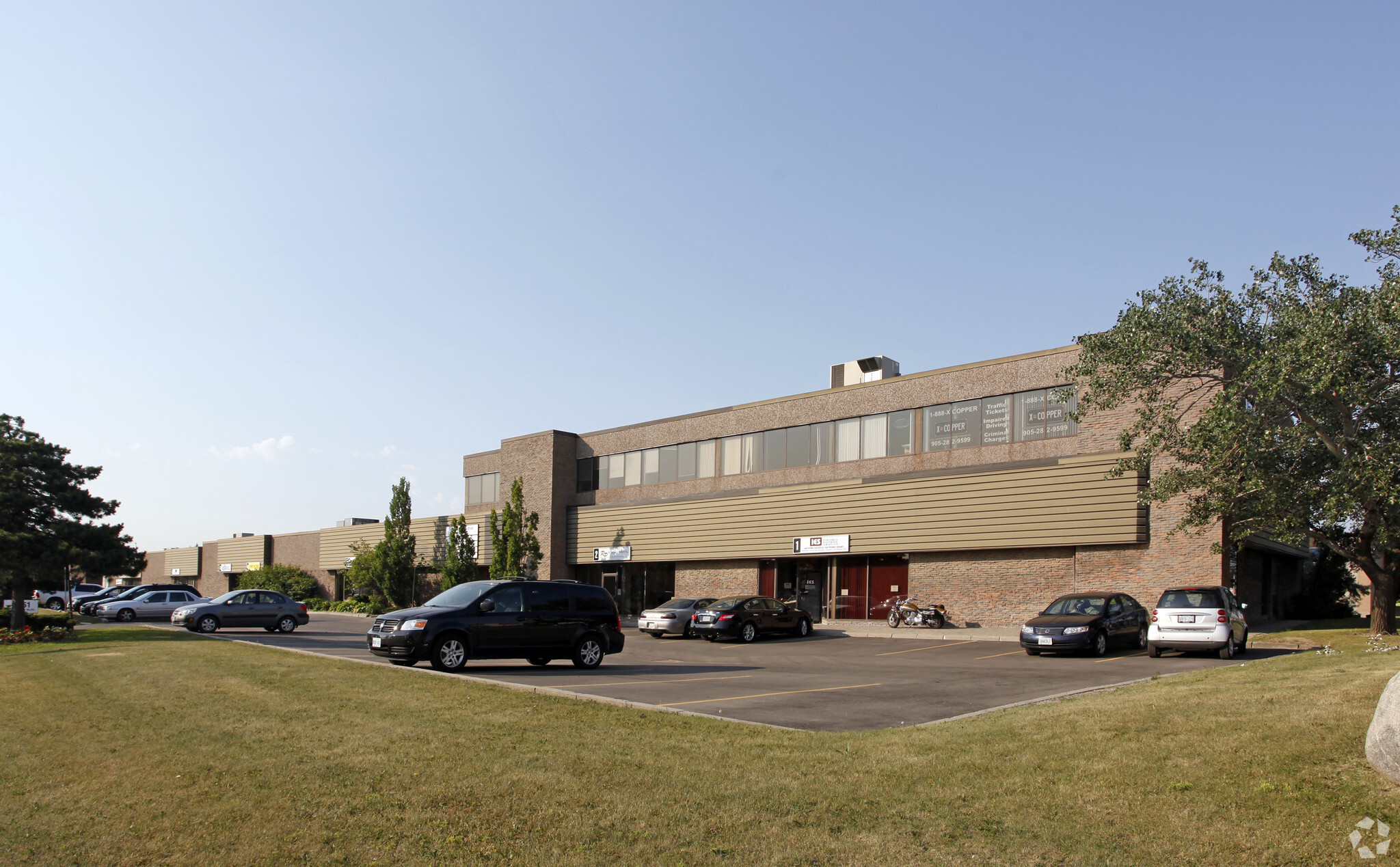 1351 Matheson Blvd E, Mississauga, ON for lease Primary Photo- Image 1 of 3