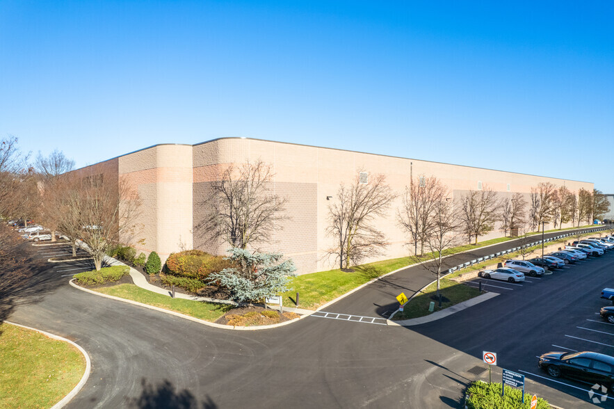 1122 Longford Rd, Oaks, PA for lease - Building Photo - Image 2 of 30