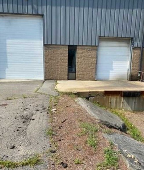 12 John Rd, Sutton, MA for sale - Building Photo - Image 1 of 1