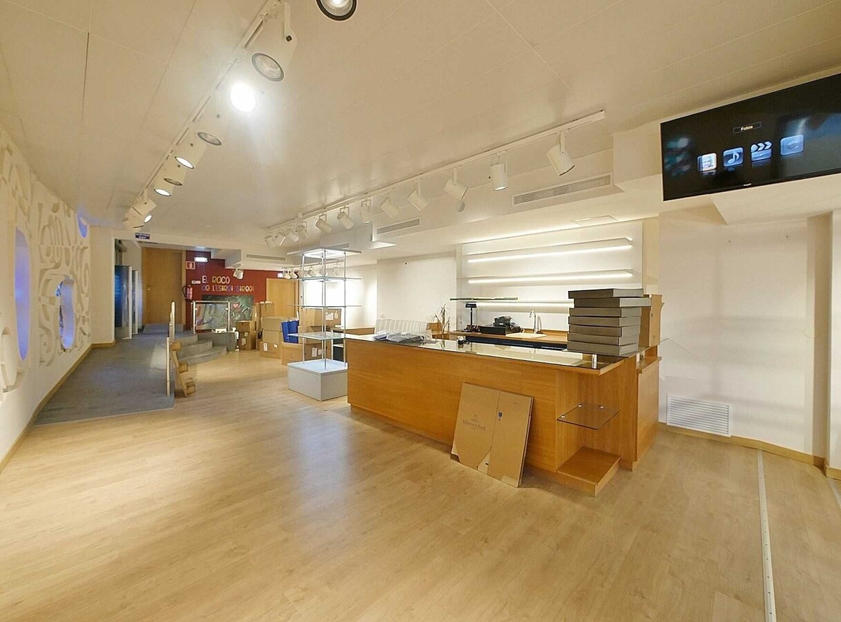 Palafrugell, GER 17200 -  -  - Interior Photo - Image 1 of 6