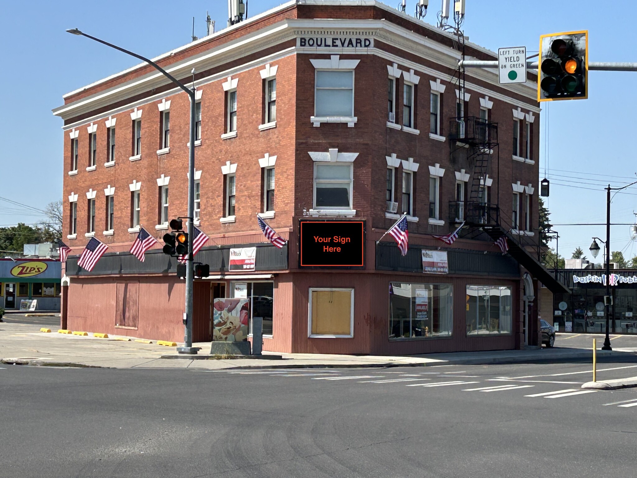 1905-1921 N Monroe St, Spokane, WA for lease Building Photo- Image 1 of 2