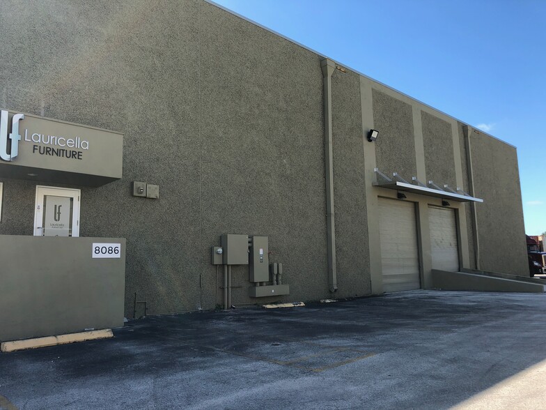 8050-8086 NW 74th Ave, Medley, FL for lease - Building Photo - Image 3 of 3