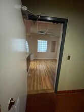 71 Todt Hill Rd, Staten Island, NY for lease Interior Photo- Image 2 of 32