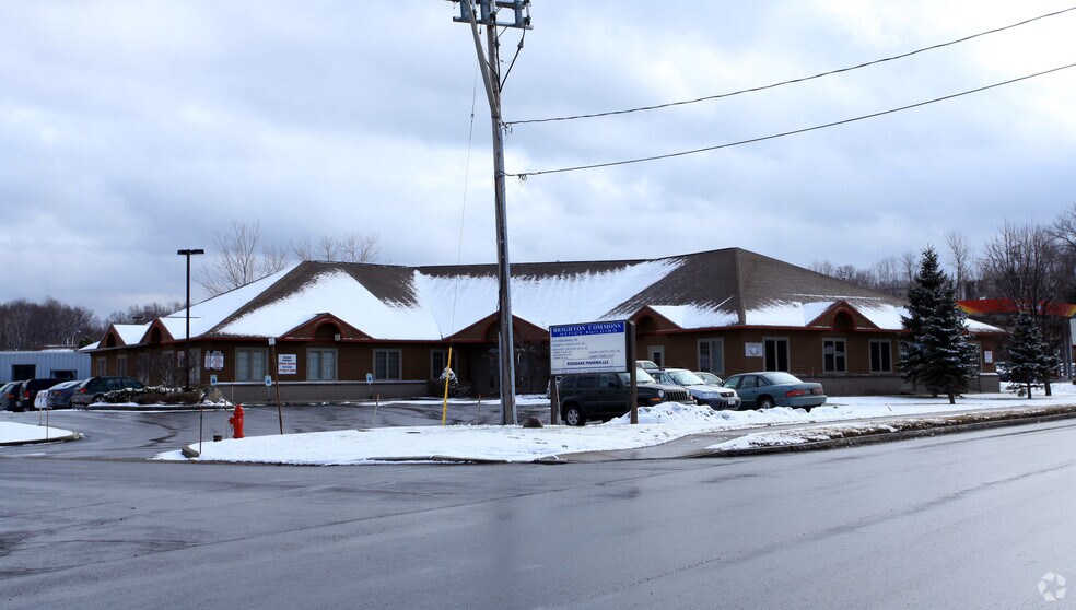 100 Intrepid Ln, Syracuse, NY for sale - Primary Photo - Image 1 of 1