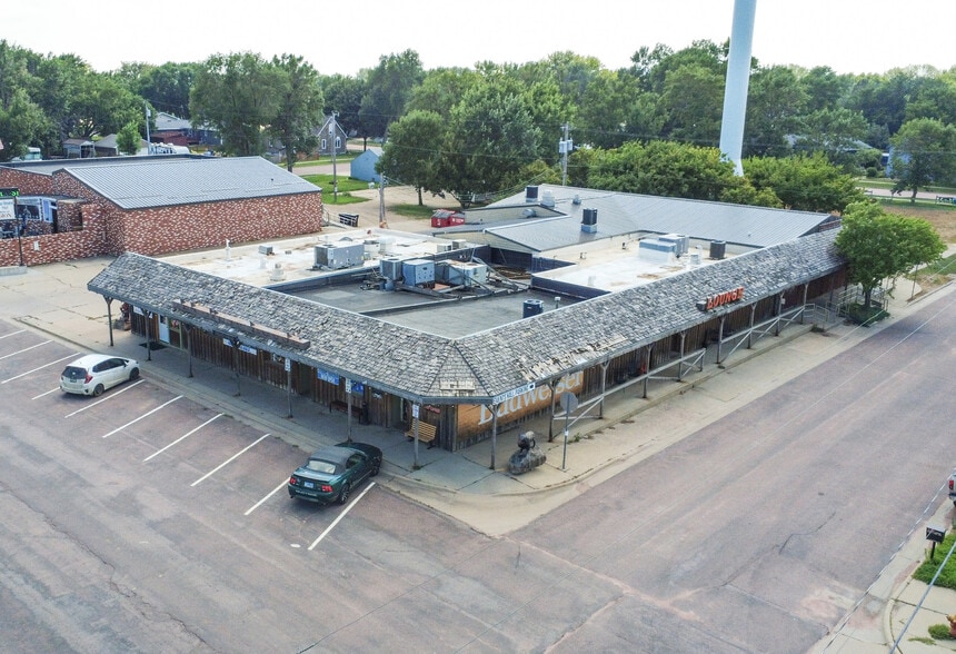 Tea Restaurant & Casino w/ Outparcel portfolio of 2 properties for sale on LoopNet.com - Building Photo - Image 2 of 30