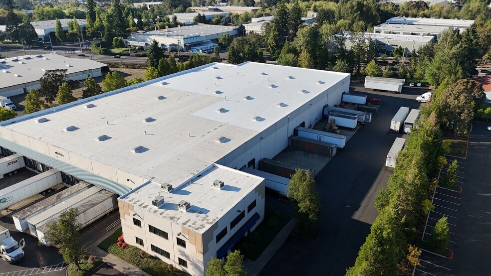 12225 SW Myslony St, Tualatin, OR for lease - Building Photo - Image 2 of 8