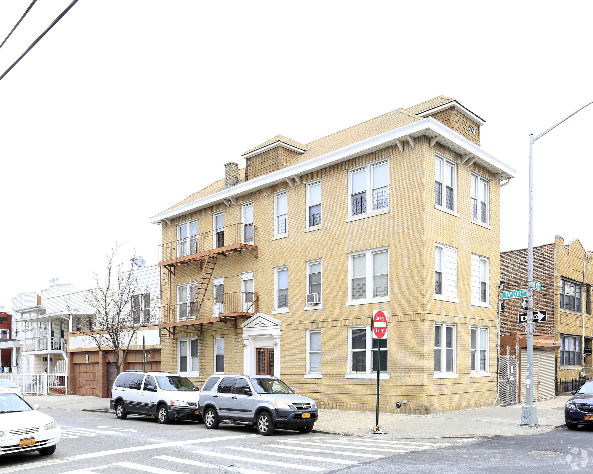 1700 Taylor Ave, Bronx, NY for sale Primary Photo- Image 1 of 1