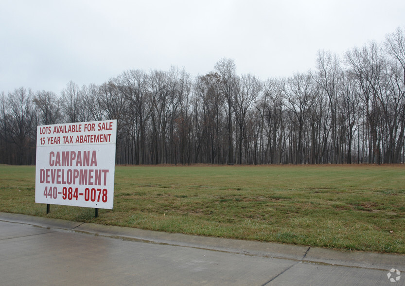 Park Sq, Lorain, OH for sale - Primary Photo - Image 1 of 1