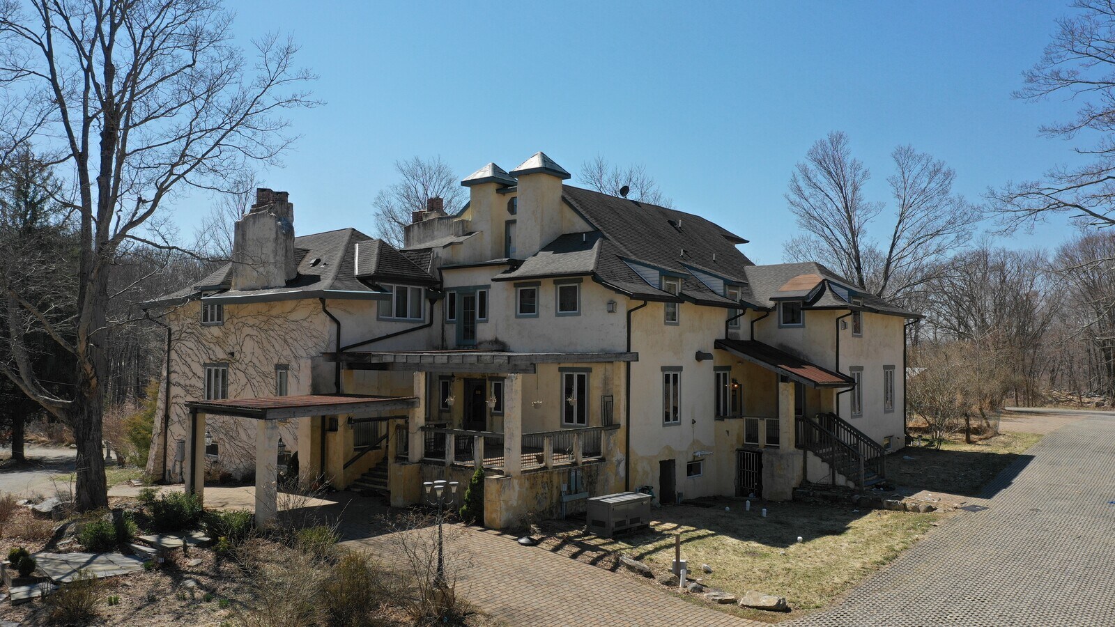 85 Tamarack Rd, Byram Township, NJ 07821