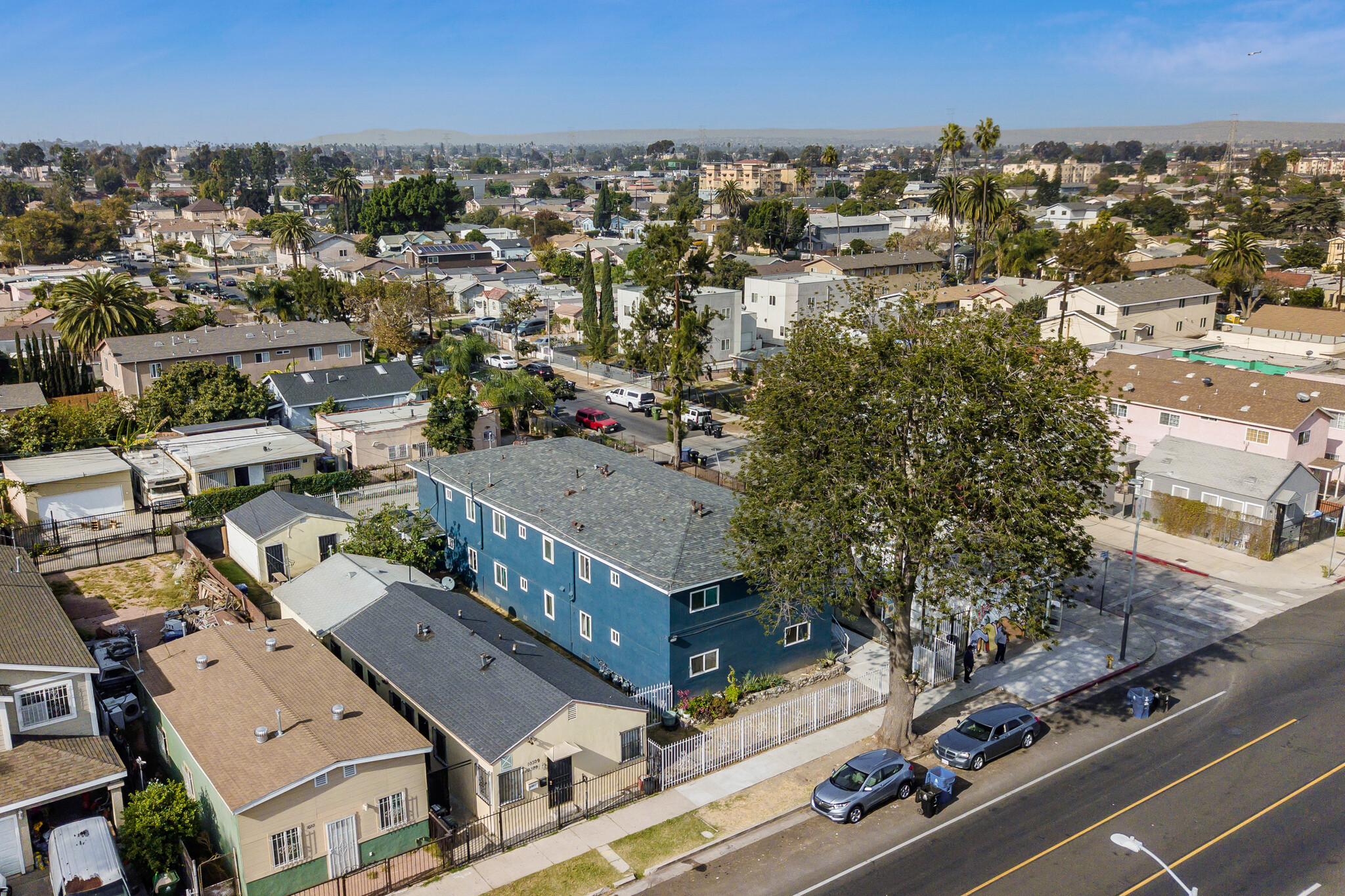 10305 S Main St, Los Angeles, CA 90003 - Multifamily for Sale | LoopNet.com