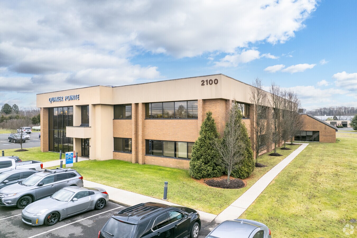 2100 Quaker Pointe Dr, Quakertown, PA 18951