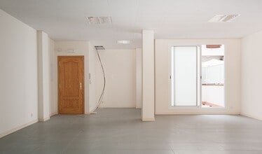 Carrer De Móra d'Ebre, 65, Barcelona, Barcelona for lease Interior Photo- Image 2 of 7