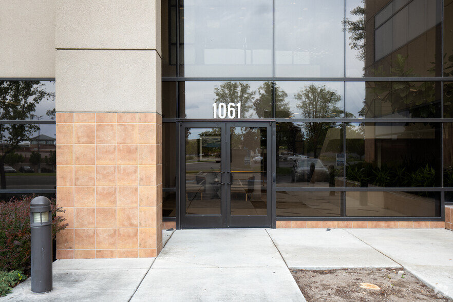 1061 S 800 E, Orem, UT for lease - Building Photo - Image 2 of 4