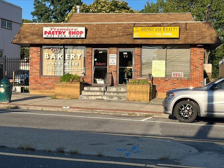 457-459 Hawkins Ave, Ronkonkoma, NY for sale - Building Photo - Image 1 of 1