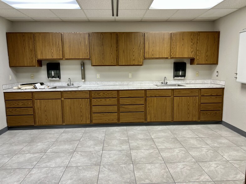 810 Boardman Canfield Rd, Youngstown, OH for lease - Interior Photo - Image 3 of 26