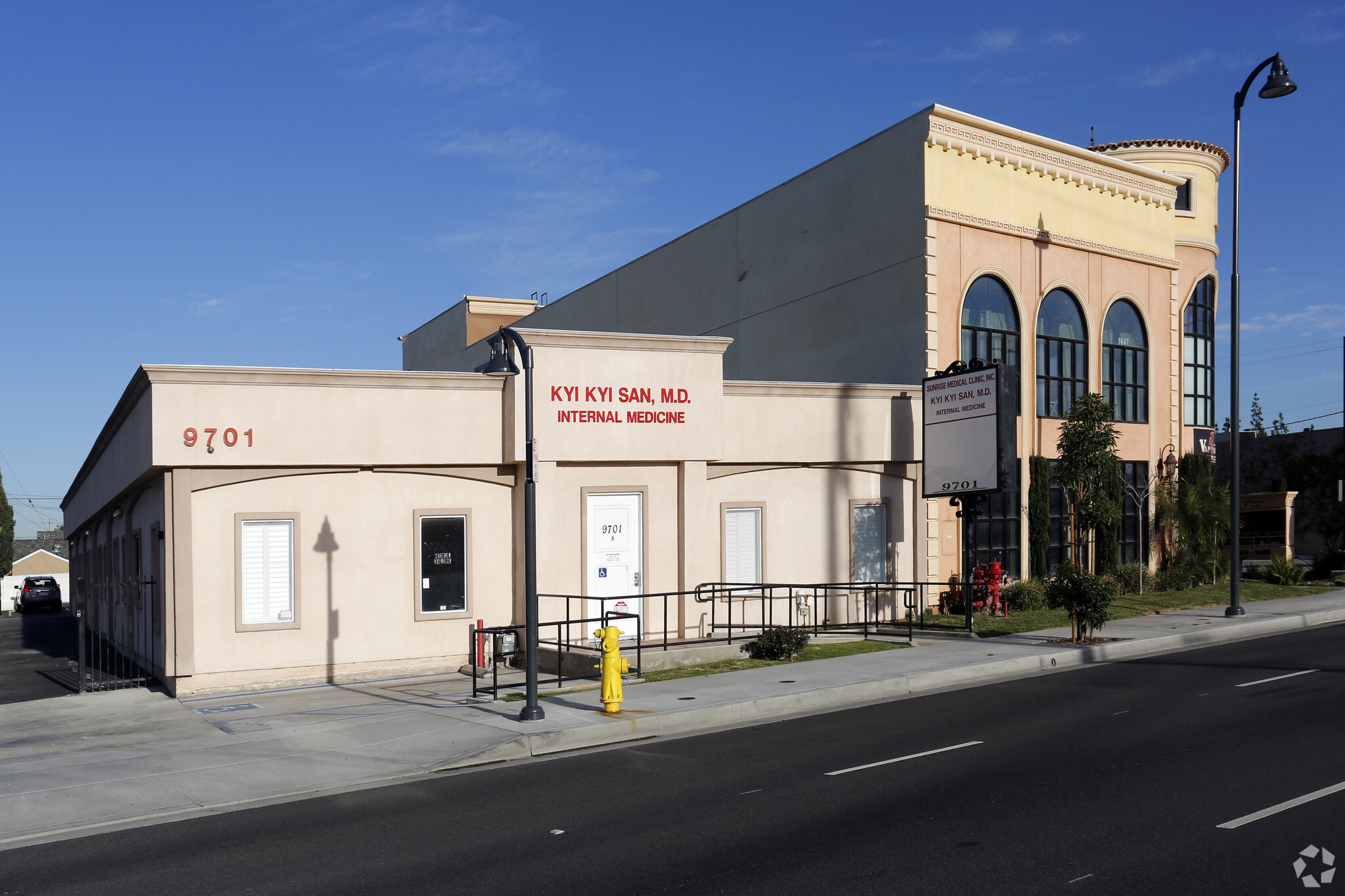 9701 Lakewood Blvd, Downey, CA for sale Primary Photo- Image 1 of 1