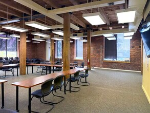 5231 Penn Ave, Pittsburgh, PA for lease Interior Photo- Image 2 of 8