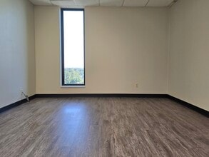 5350 S Western Ave, Oklahoma City, OK for lease Interior Photo- Image 2 of 2