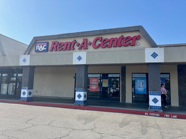 212-320 W Kettleman Ln, Lodi, CA for lease Building Photo- Image 1 of 2