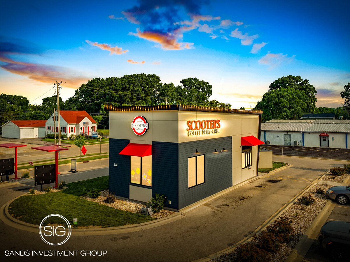 527 W Johnson St, Fond Du Lac, WI for sale Primary Photo- Image 1 of 6