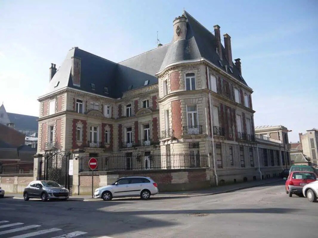 3 Rue D'Alsace, Saint-Quentin for sale Primary Photo- Image 1 of 1