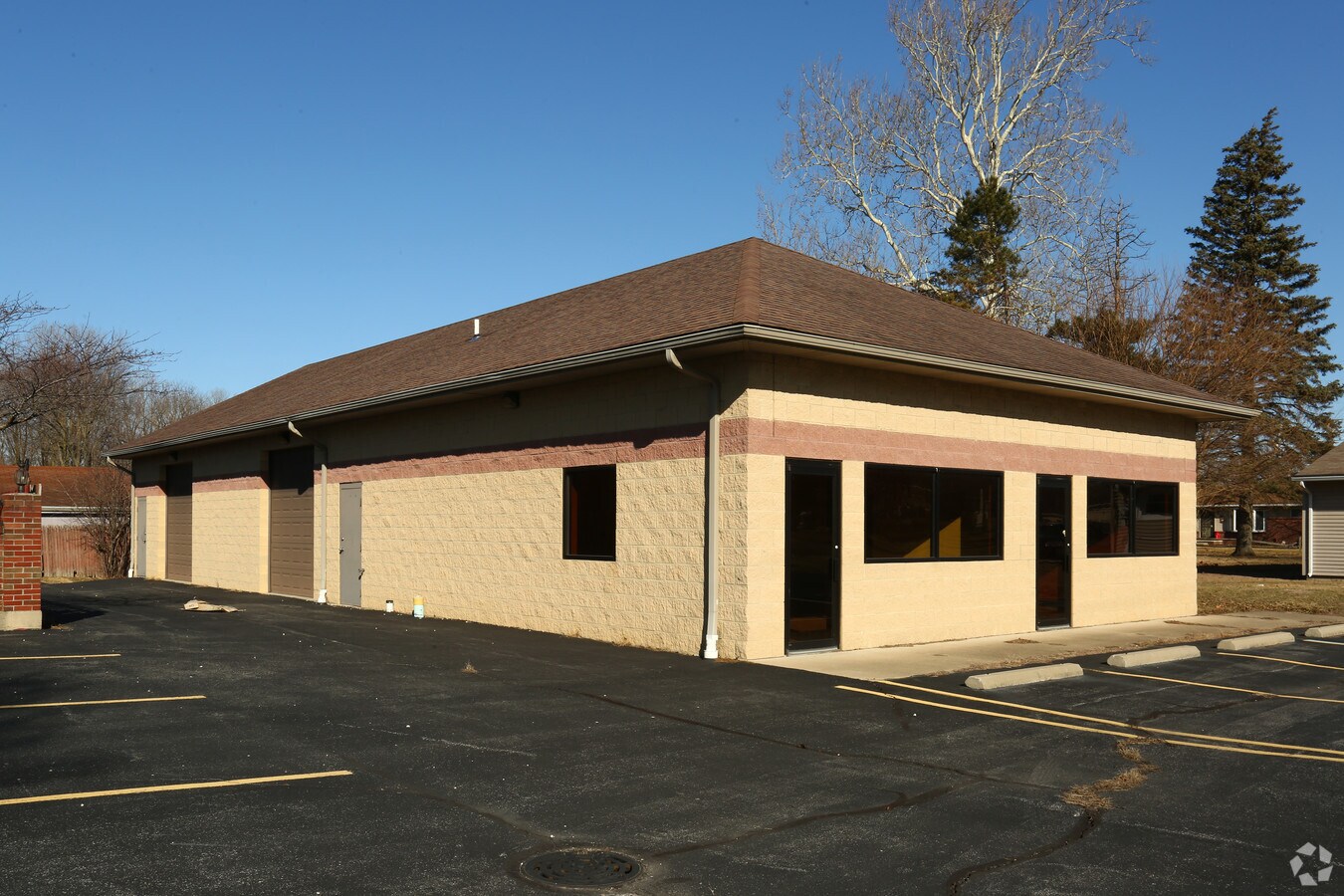 7339 Lewis Ave, Temperance, MI 48182