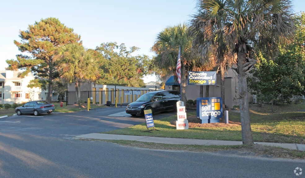 1471 Center Street Ext, Mount Pleasant, SC for lease - Building Photo - Image 2 of 2