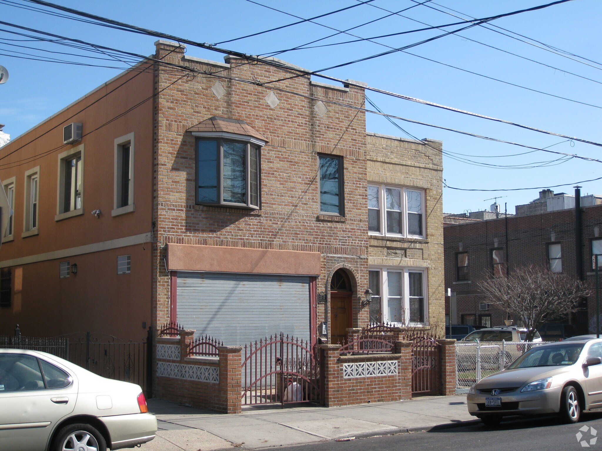 23-17 Ditmars Blvd, Astoria, NY for sale Primary Photo- Image 1 of 1