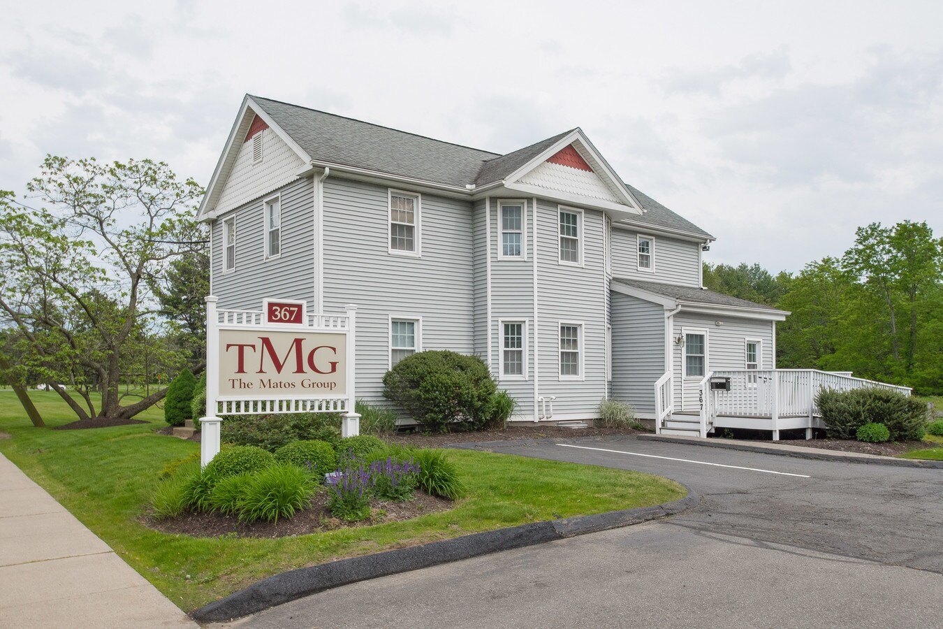 367369 Silver Ln, East Hartford, CT 06118