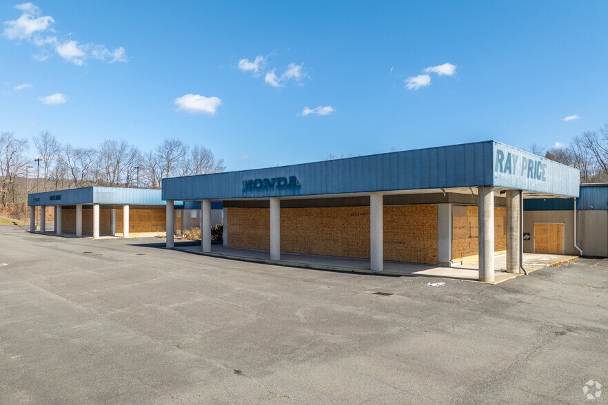 505 Fawn Rd, East Stroudsburg, PA for sale - Building Photo - Image 3 of 8