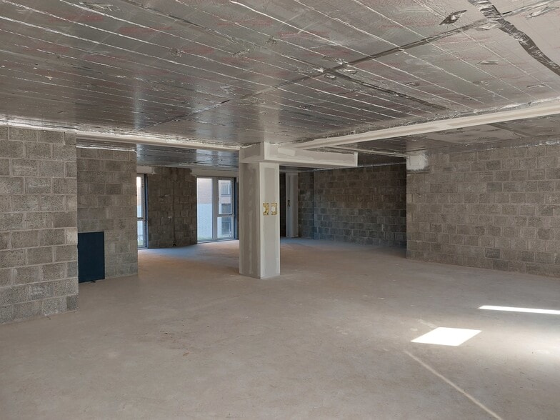 Baileyfield Crescent, Edinburgh for lease - Building Photo - Image 3 of 7
