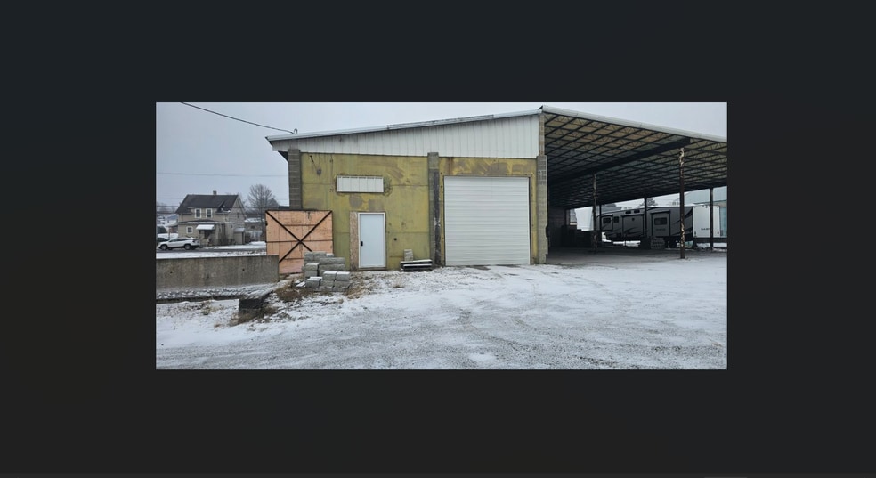 951 S Edgewood Ave, Somerset, PA for lease - Building Photo - Image 1 of 6