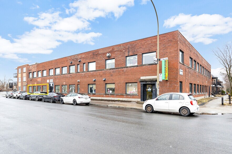 2700-2720 Rue Rachel E, Montréal, QC for lease - Building Photo - Image 2 of 2