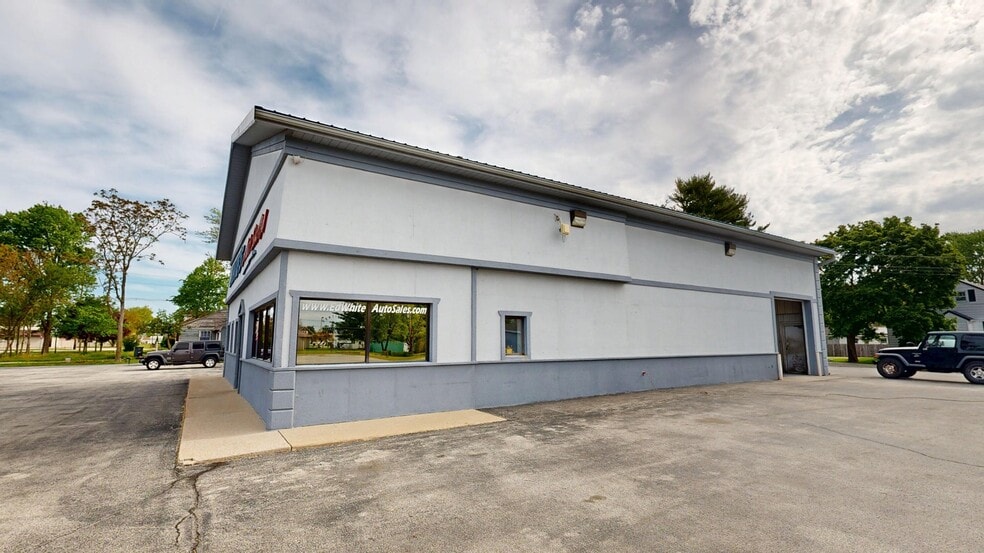 1105 N McKinley Ave, Rensselaer, IN for sale - Building Photo - Image 3 of 21