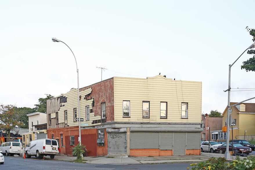 1675 E New York Ave, Brooklyn, NY for lease - Building Photo - Image 1 of 11