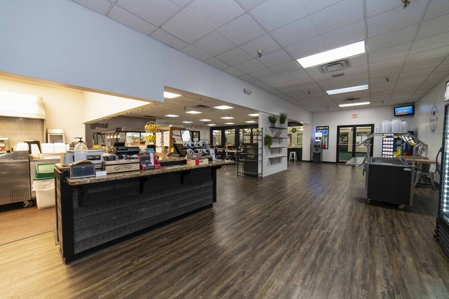 2875 Union Rd, Cheektowaga, NY for lease - Building Photo - Image 2 of 38