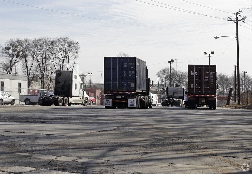 465 Sawtell Ave SE, Atlanta, GA for lease - Primary Photo - Image 1 of 3