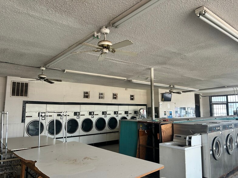 5602 Cavalcade St, Houston, TX for sale - Building Photo - Image 3 of 24