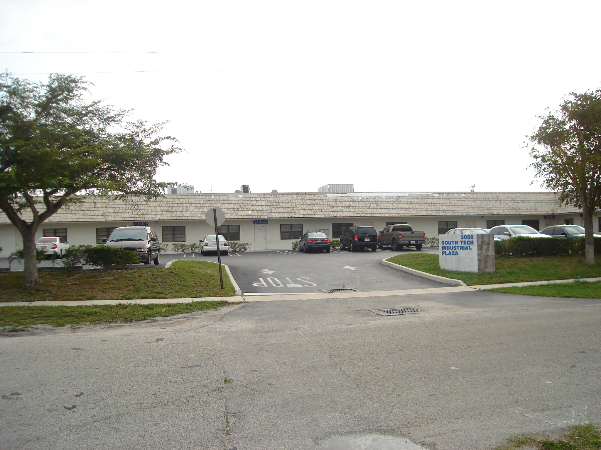 3050 SW 14th Pl, Boynton Beach, FL for lease Building Photo- Image 1 of 3