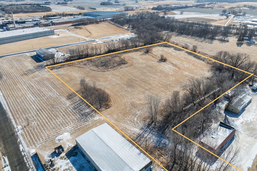 625 4th Street Southwest, Montgomery, MN for sale - Aerial - Image 1 of 11