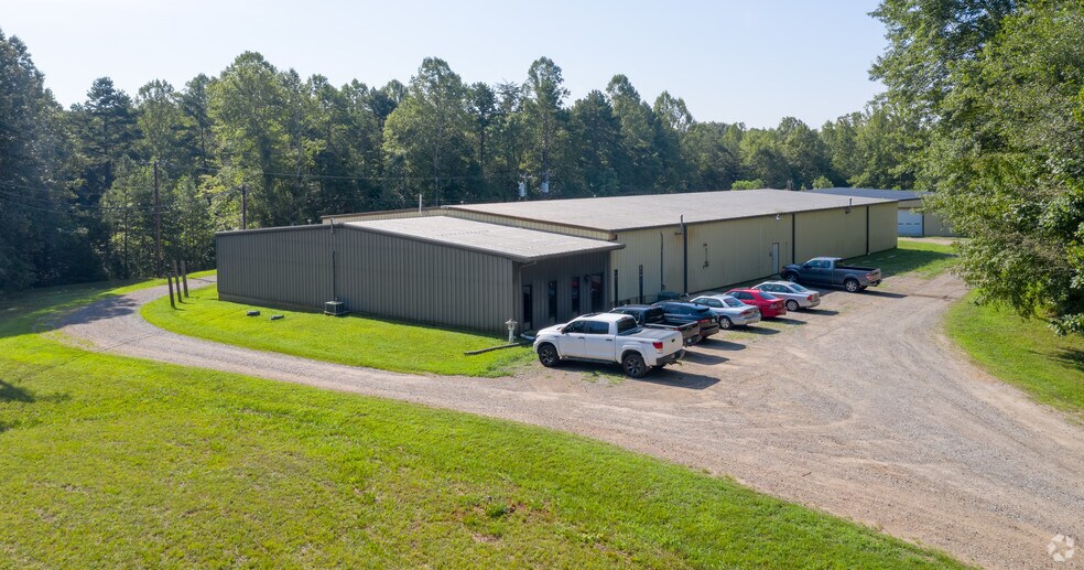 215 Byers Rd, Troutman, NC 28166